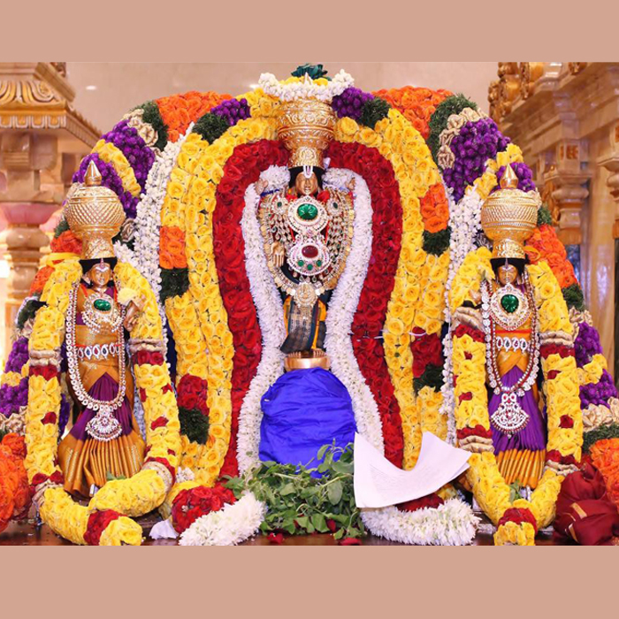 Temple garlands TG030