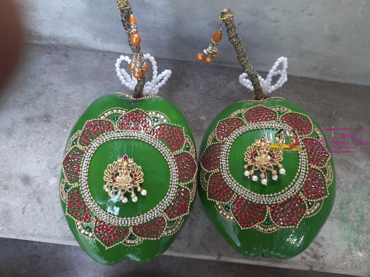Wedding Decorative Coconuts Style 22